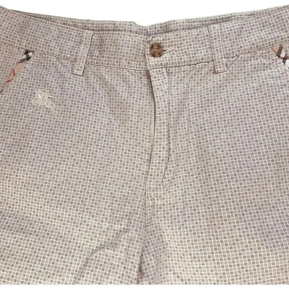 Burberry Men's Cream & Gray Gingham Flat Front Shorts - Picture 2 of 12